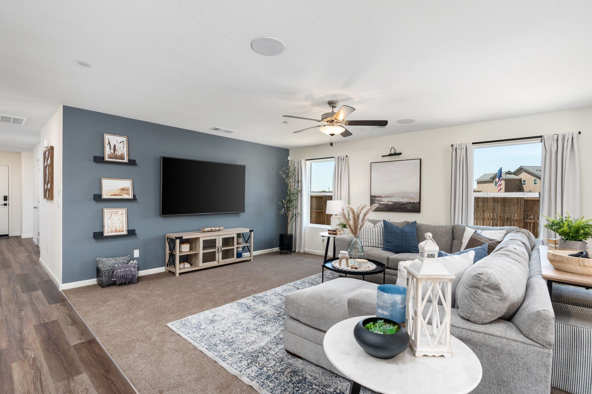 8107 Crofton Way. Bakersfield, CA 93307