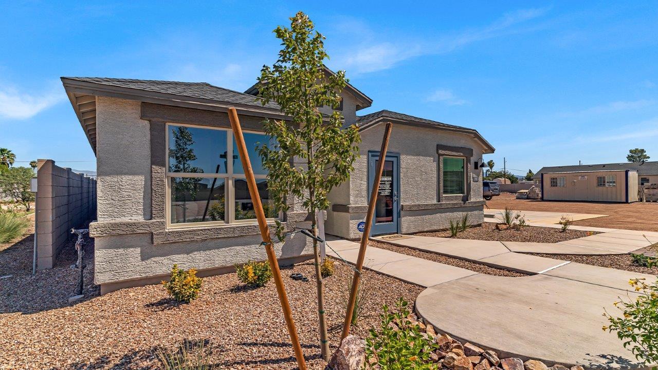 casa en Senita Crossing por D.R. Horton Basic