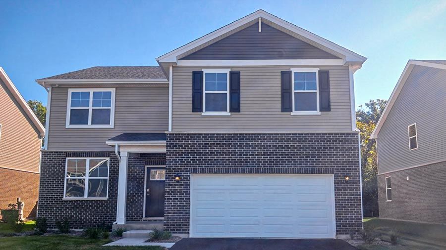 HENLEY - Oak Ridge Traditional Single Family: Tinley Park, Illinois - D.R. Horton