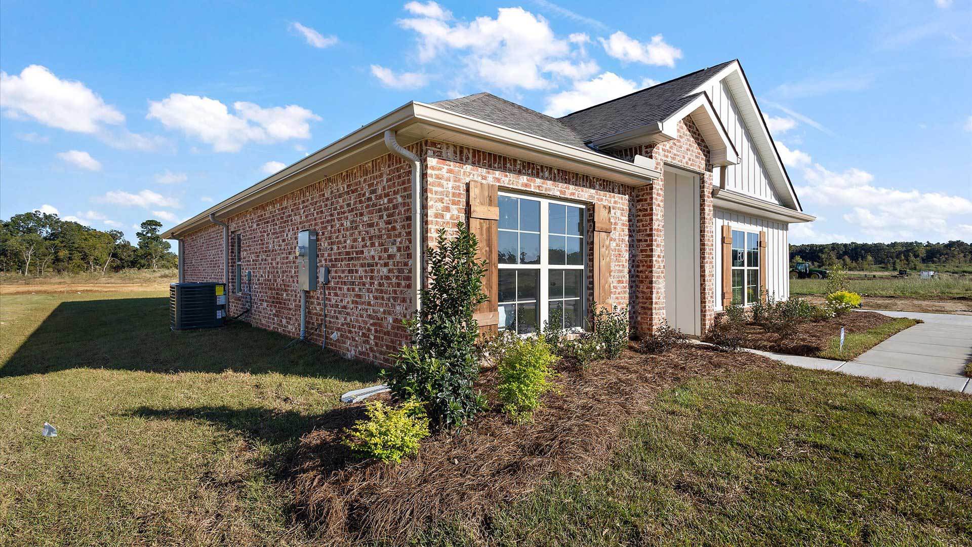 118 Woodgate Blvd. Canton, MS 39046