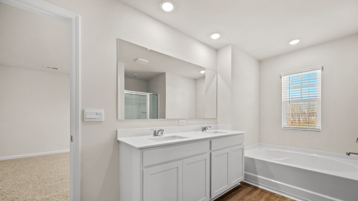 108 Oakchase Park Lane. Hampton, GA 30228