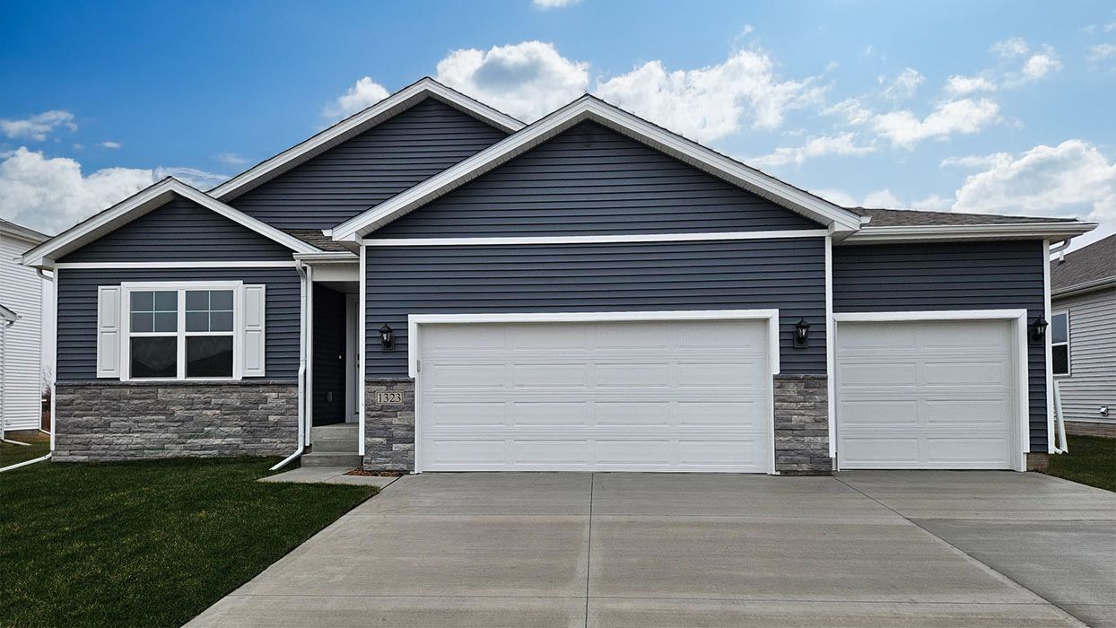 Hamilton - Brook Ridge: Altoona, Iowa - D.R. Horton