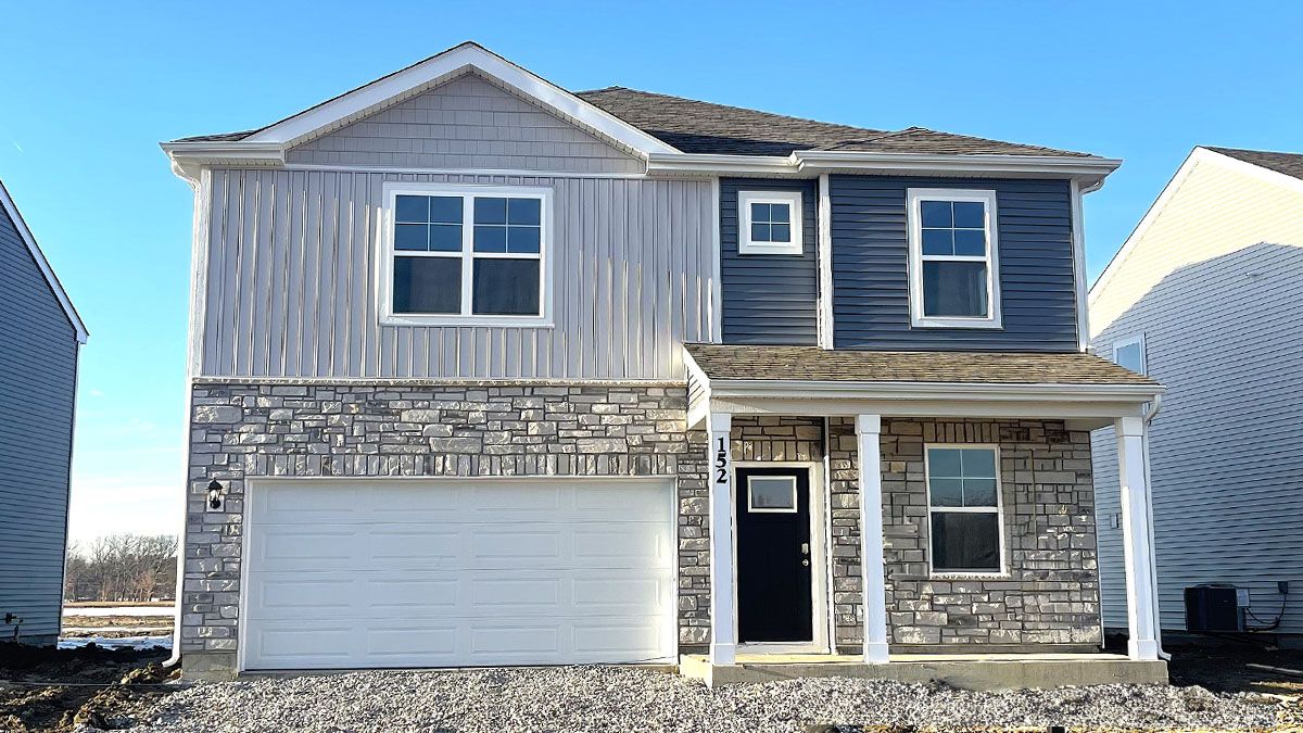 HOLCOMBE - Cressmoor Estates Single Family Homes: Hobart, Indiana - D.R. Horton