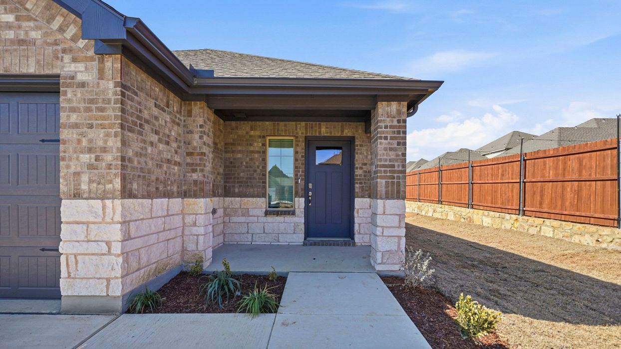 2604 Oconnell Circle. Aubrey, TX 76227