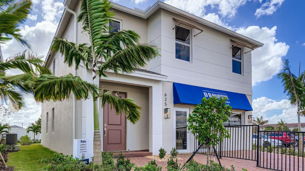 Robie - Baywood II: Florida City, Florida - D.R. Horton