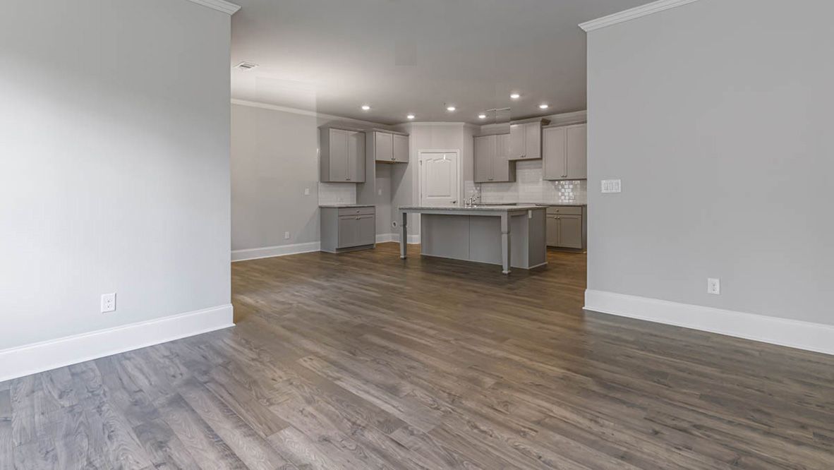 93 Lamboll Street. Wilmington, NC 28411