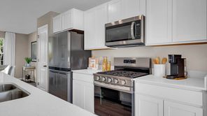 1370 Foxglove Drive (GARFIELD)