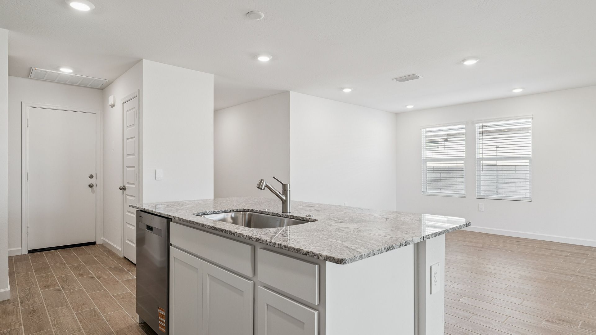 Caden - Remington: Buckeye, Arizona - D.R. Horton