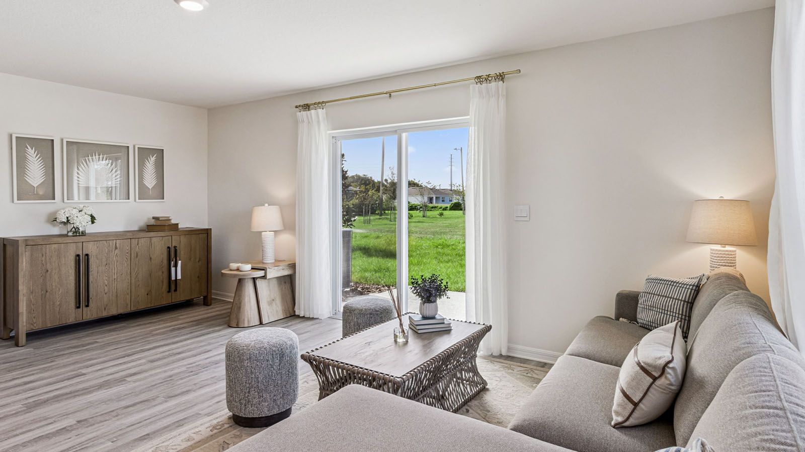 casa en Crosswinds por D.R. Horton