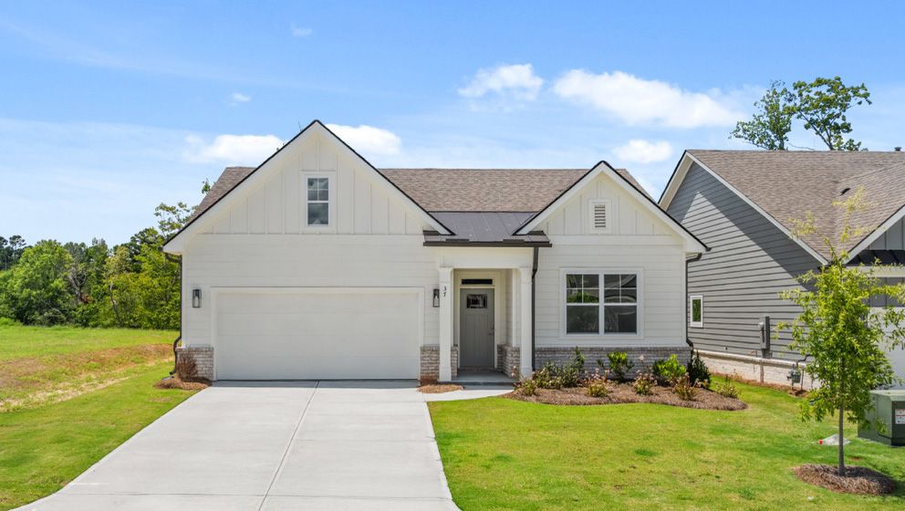 18 Lakeview Point. Dallas, GA 30157