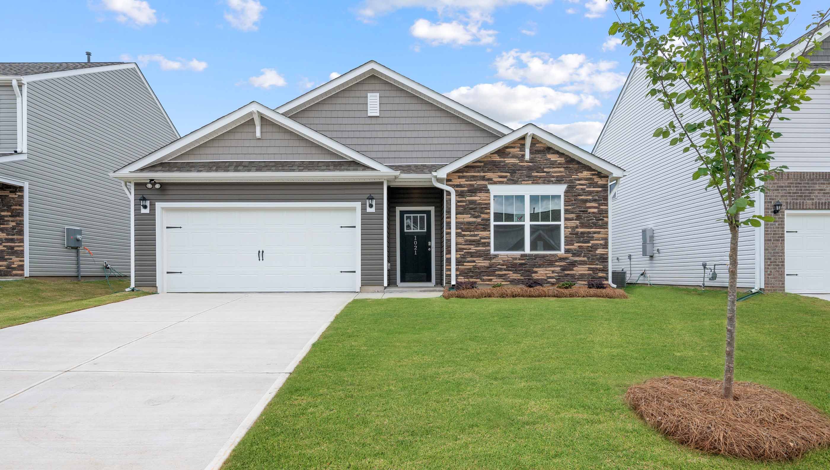 1227 Saginaw Court