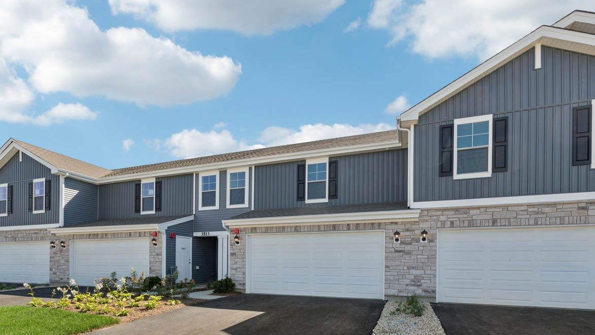 Tallmadge - Grande Reserve Townhomes: Yorkville, Illinois - D.R. Horton