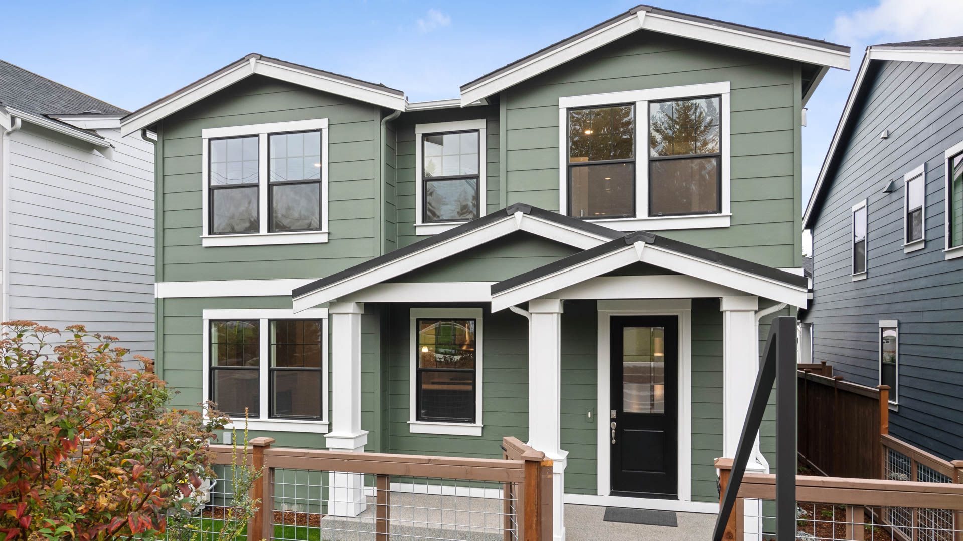 Brentwood - Parkside at May Creek: Newcastle, Washington - D.R. Horton