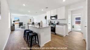 226 16TH STREET (The Axis)