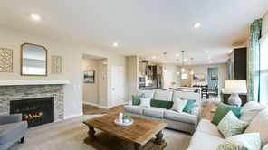 1728 Oak Creek Pass (The Redwood)