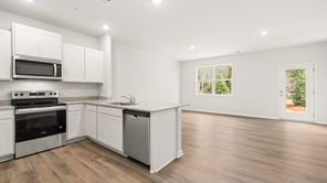 2006 ROSELEIGH DRIVE (Pearson II)