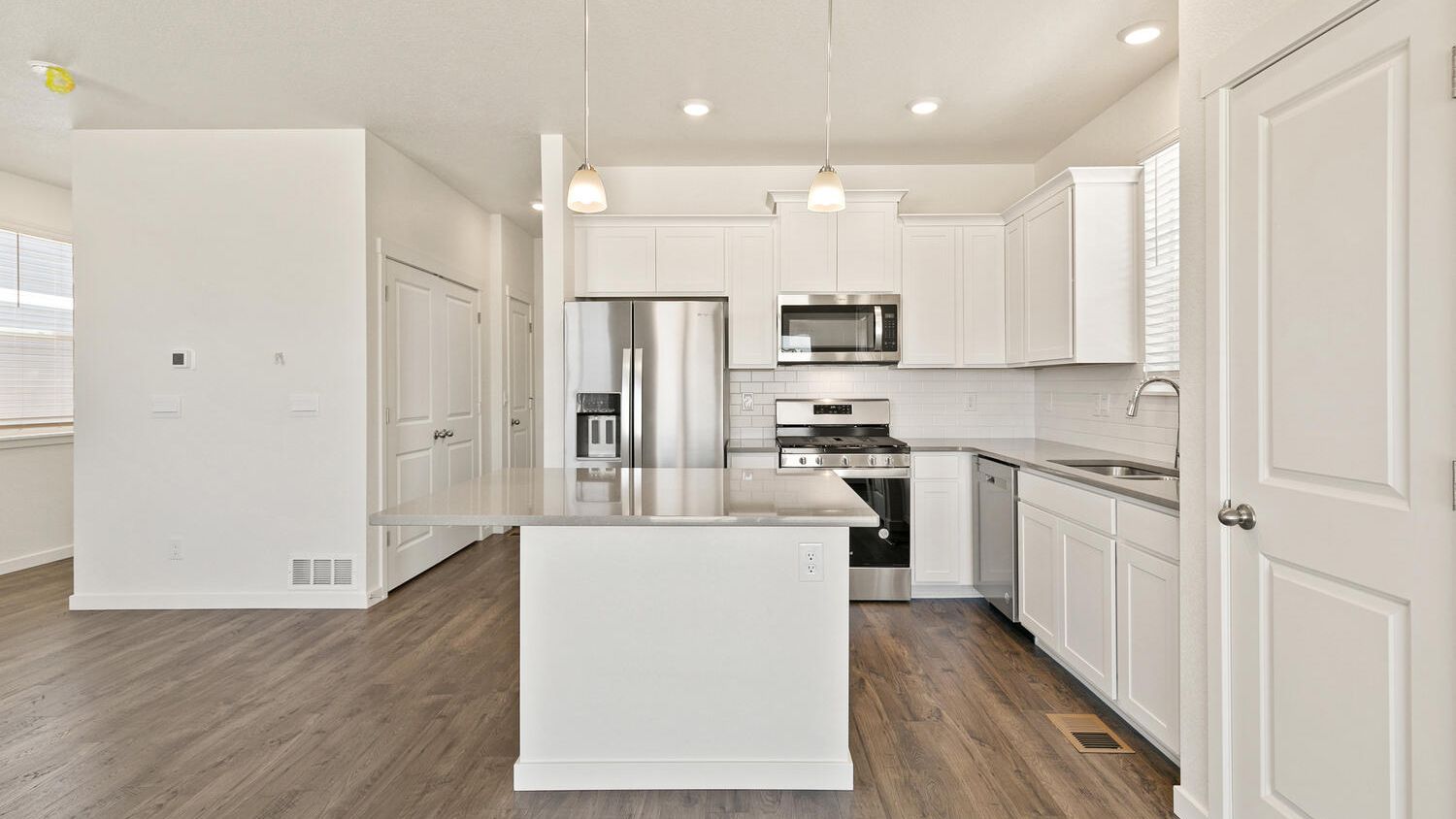 6613 Nystrom Terrace. Colorado Springs, CO 80925