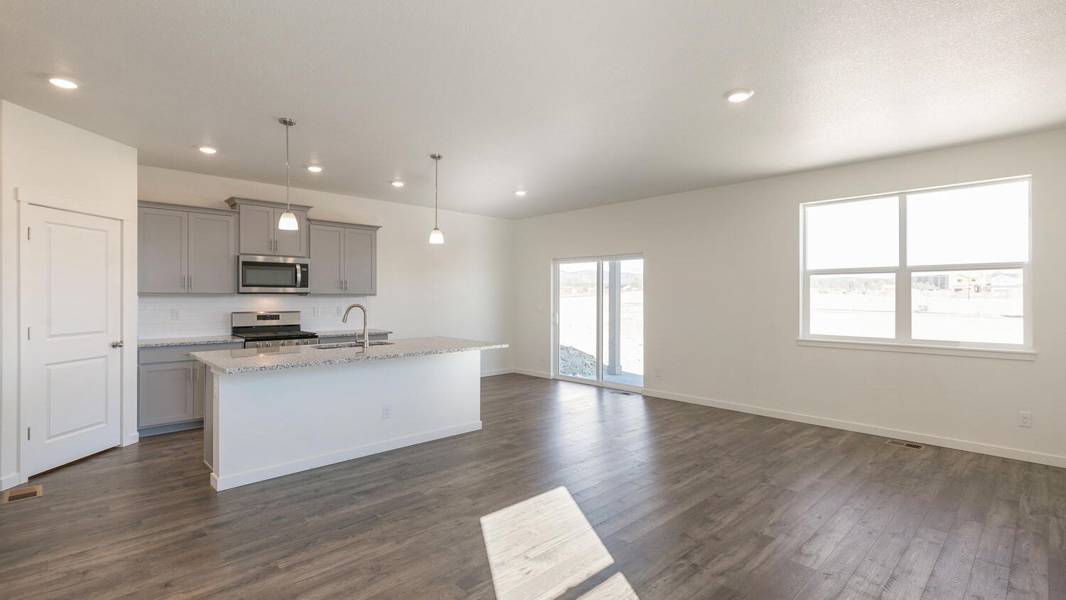 6613 Nystrom Terrace. Colorado Springs, CO 80925