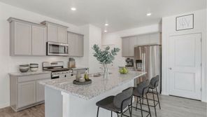 1943 Sorghum Way (ELM)
