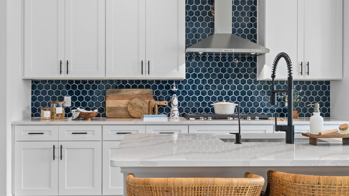 casa en White Rock Trail Addition por D.R. Horton