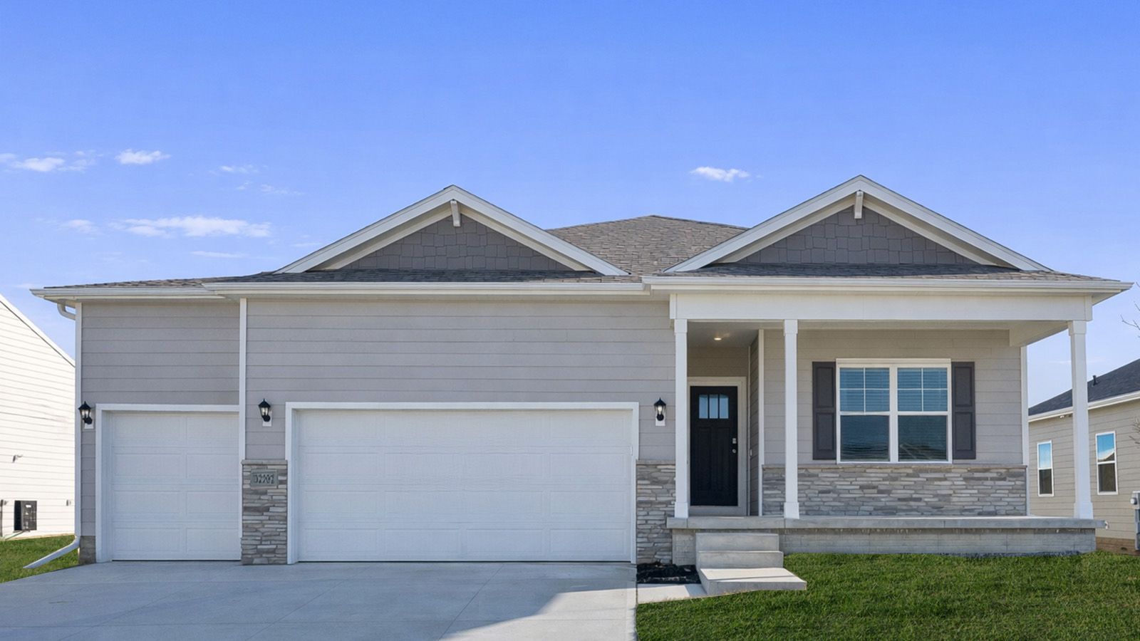 Hamilton - Windsor West: Omaha, Nebraska - D.R. Horton