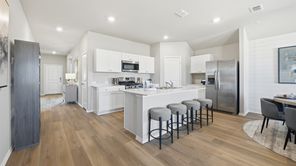 125 MLM PARKWAY (TEXAS CALI)