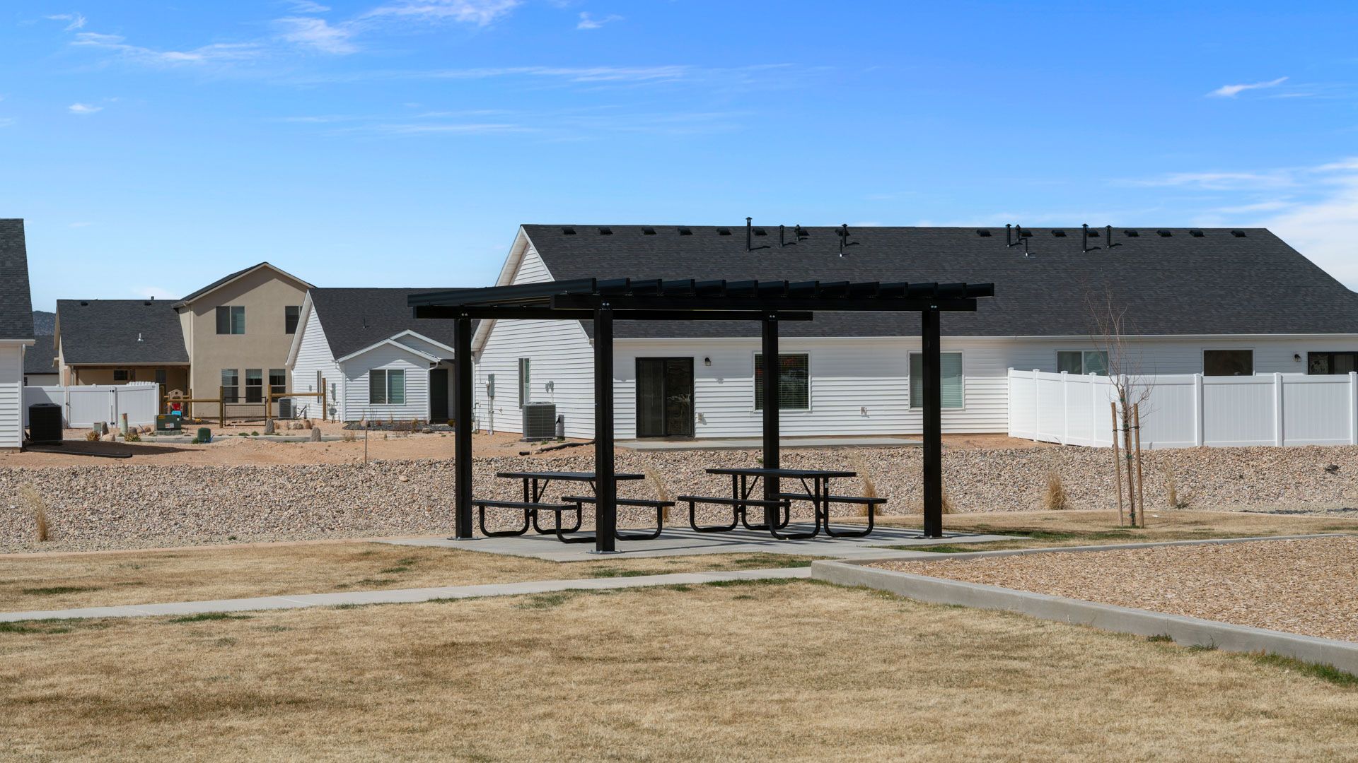 casa en Pointe West por D.R. Horton