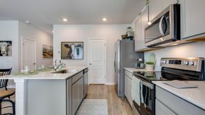 241 MACKENZIE WAY (MEDFORD)