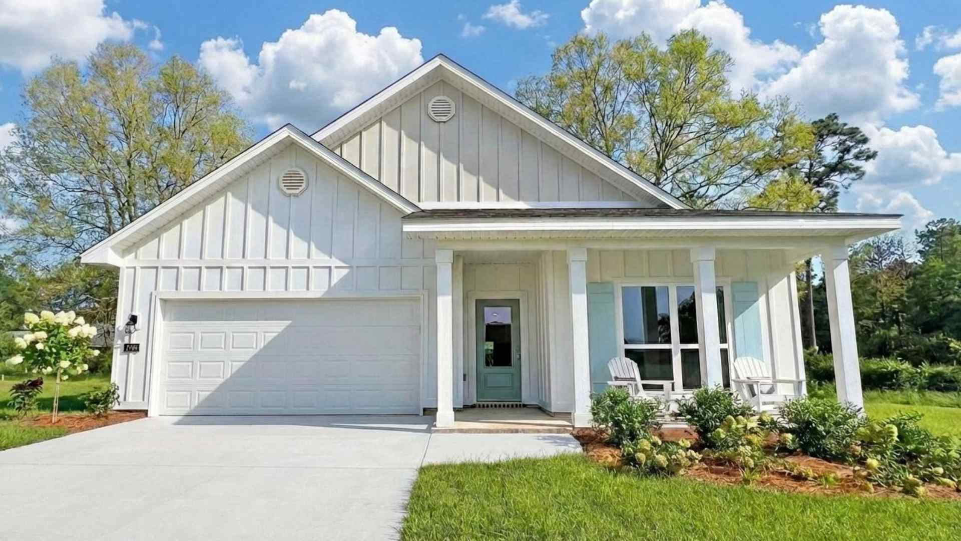 7687 Anglebrook Road North. Mobile, AL 36695