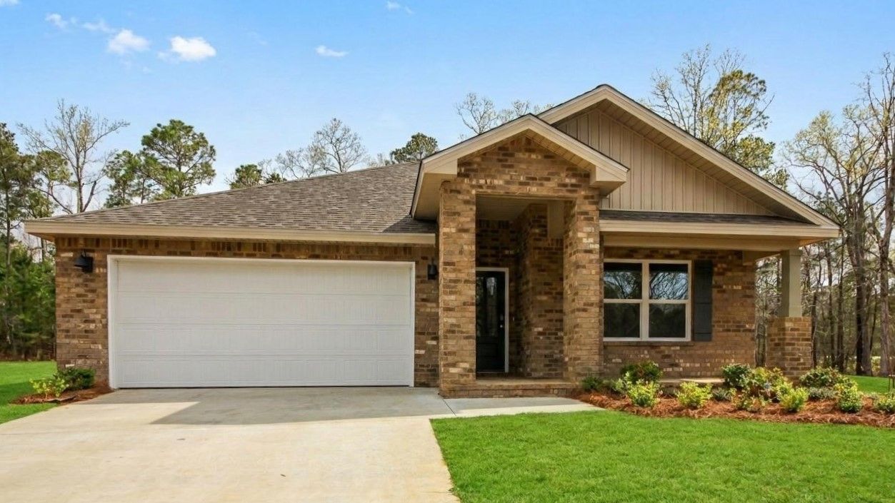 Oakwood Drive. Hattiesburg, MS 39401