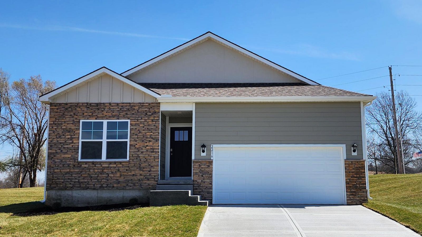2216 Creek View Ln