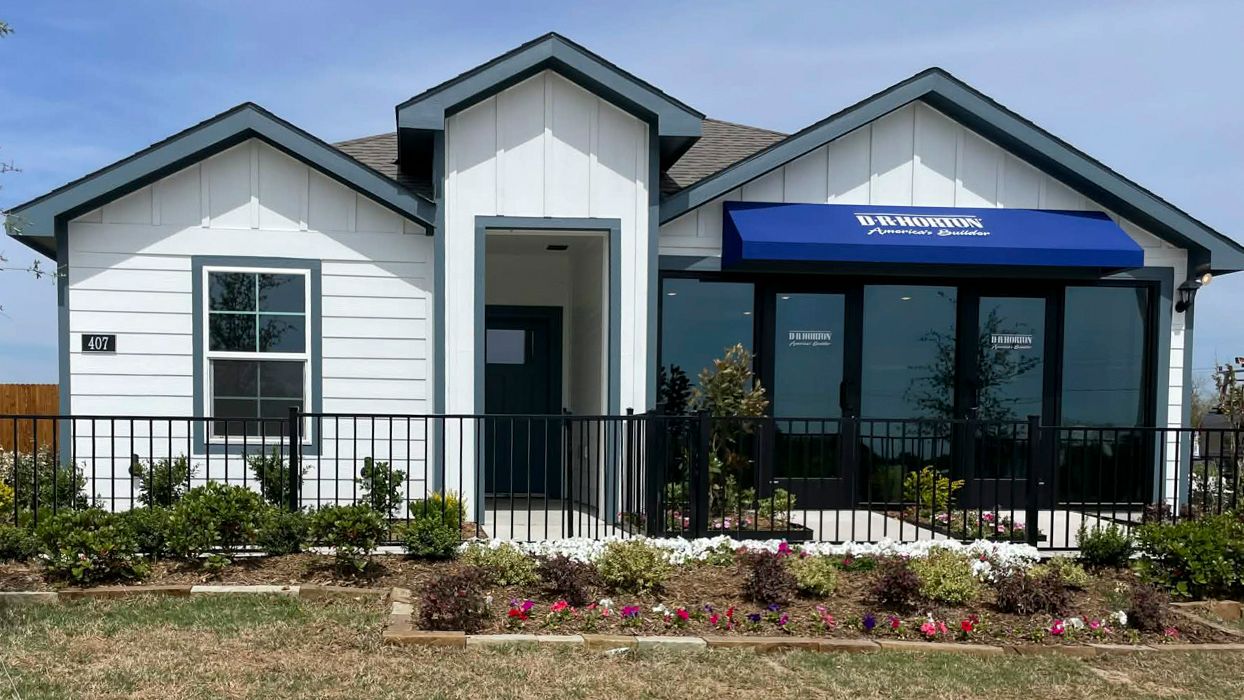 casa en The Hills of Sherman por D.R. Horton