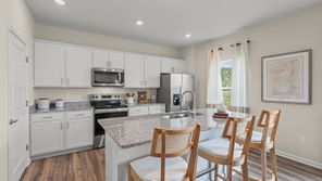 438 Hollywood Blvd (Pendleton)