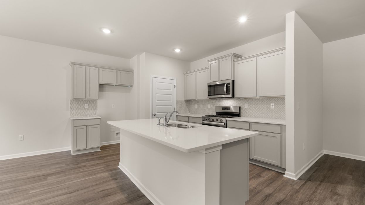 441 Graham Campbell Lane. Statham, GA 30666