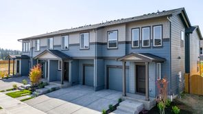 6158 SE 16TH STREET (Glacier)