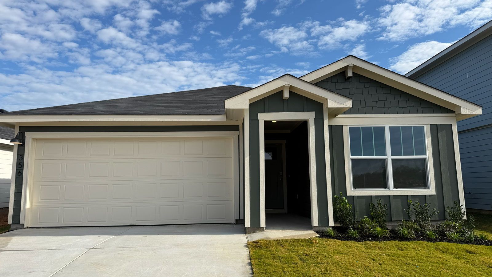 The Gaven - Valverde: Bastrop, Texas - D.R. Horton