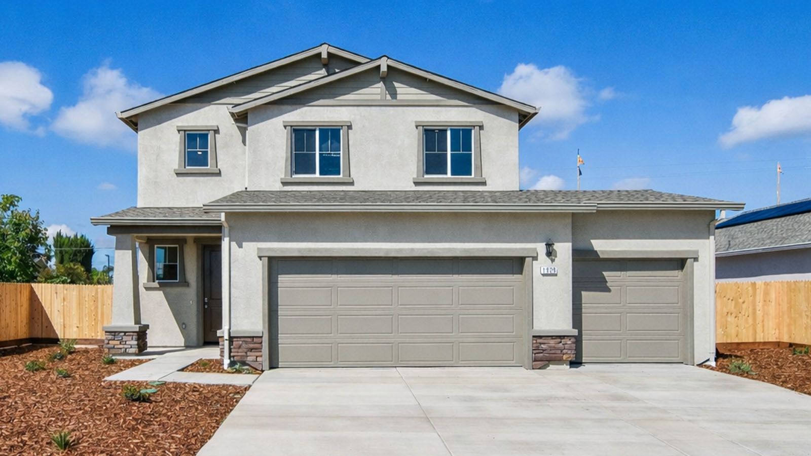2142 Dusen Dr. Yuba City, CA 95993