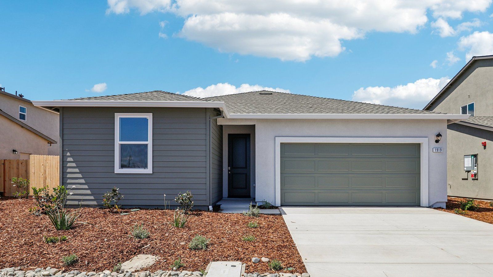 2142 Dusen Dr. Yuba City, CA 95993