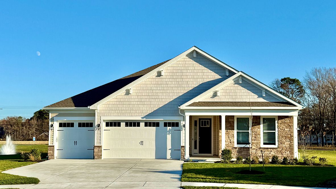 Coastal Villages por D.R. Horton en Sussex Delaware