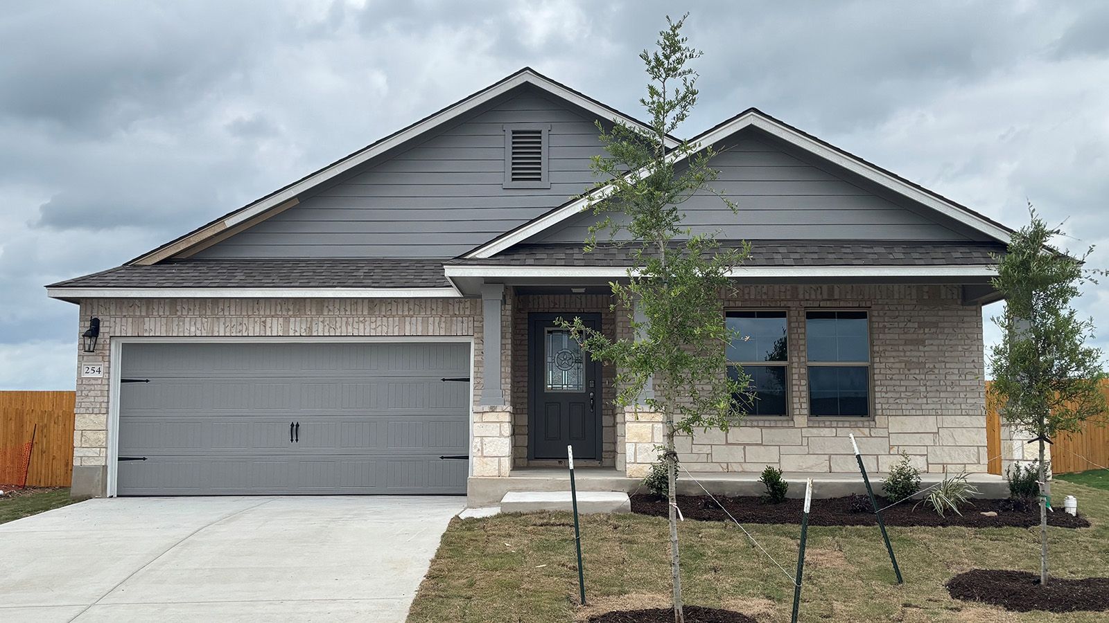 Dakota - Creekfall: Burnet, Texas - D.R. Horton