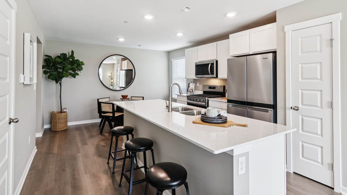 FAIRFAX - Grande Reserve Townhomes: Yorkville, Illinois - D.R. Horton