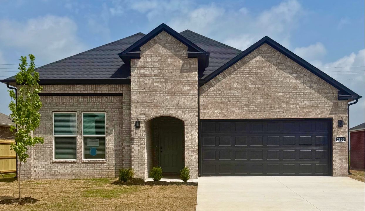 Huber Place South por D.R. Horton en Fayetteville Arkansas