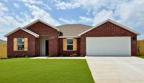 305 Ratliff Ave (BANDERA)