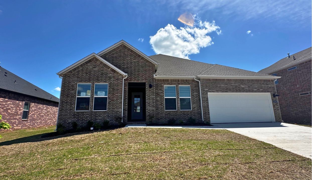 GARLAND - Noah's Landing: Springdale, Arkansas - D.R. Horton