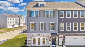 751 Olivia Street (REGENT)