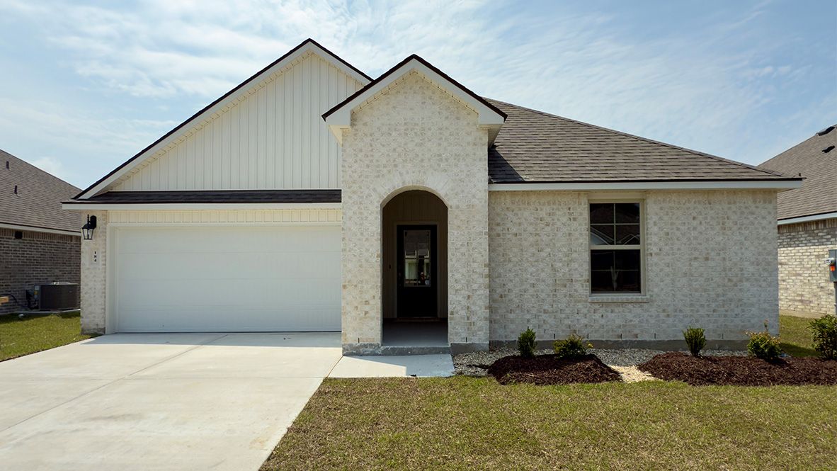 Hollis Heights por D.R. Horton en Lafayette Louisiana