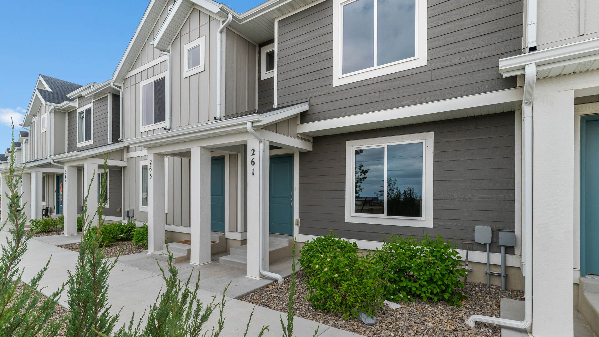 261 E Serenity Ave #1002