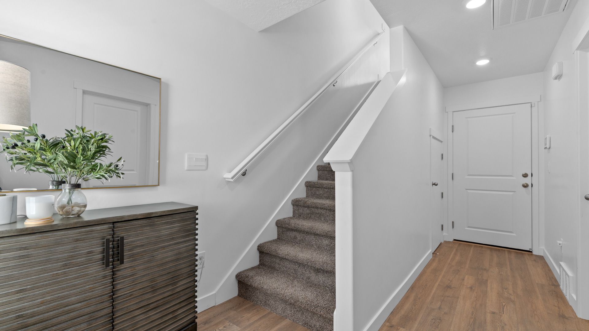Dixon Creek Townhomes - Harrisville, UT