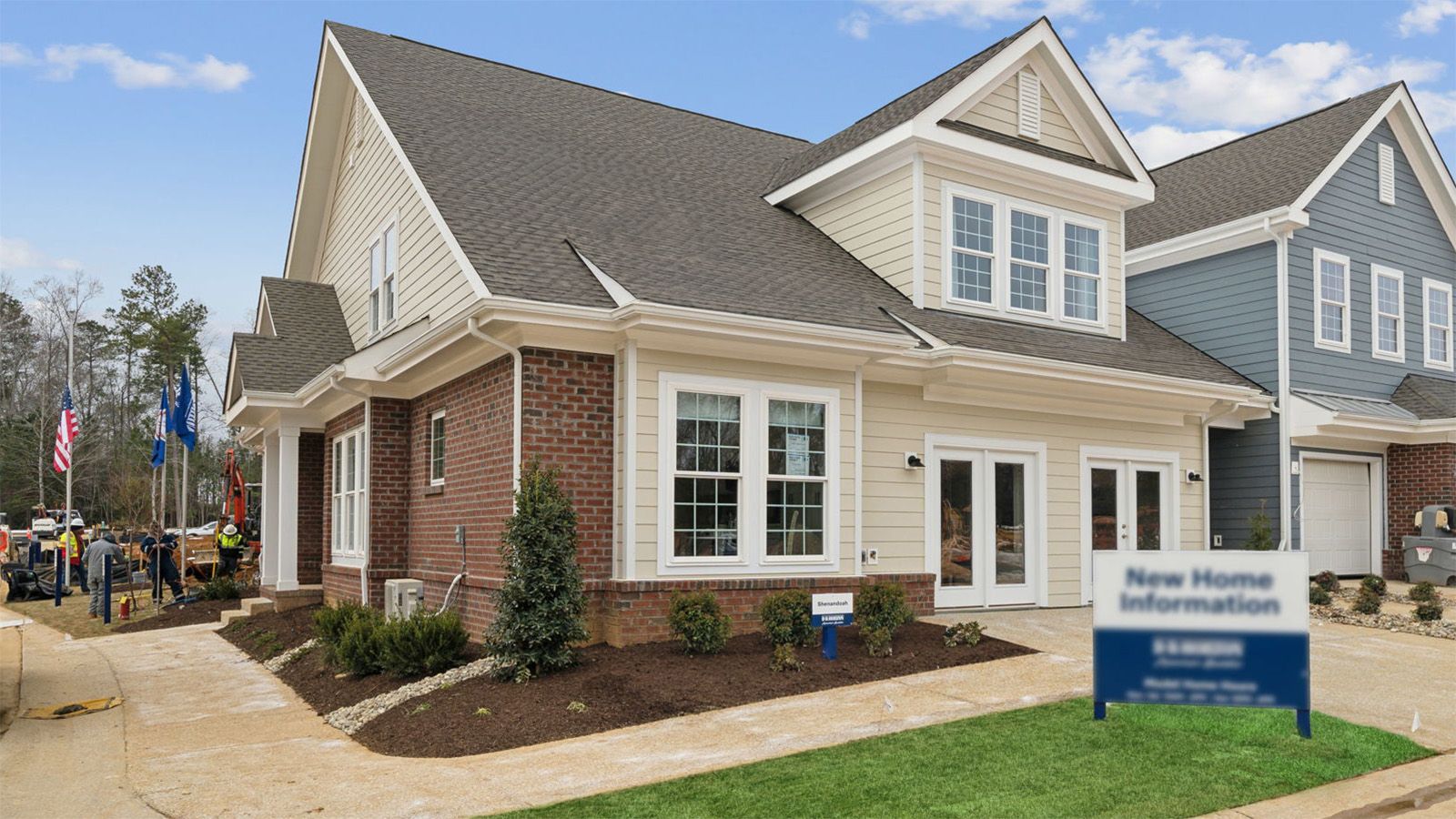1324 Treviso Bay