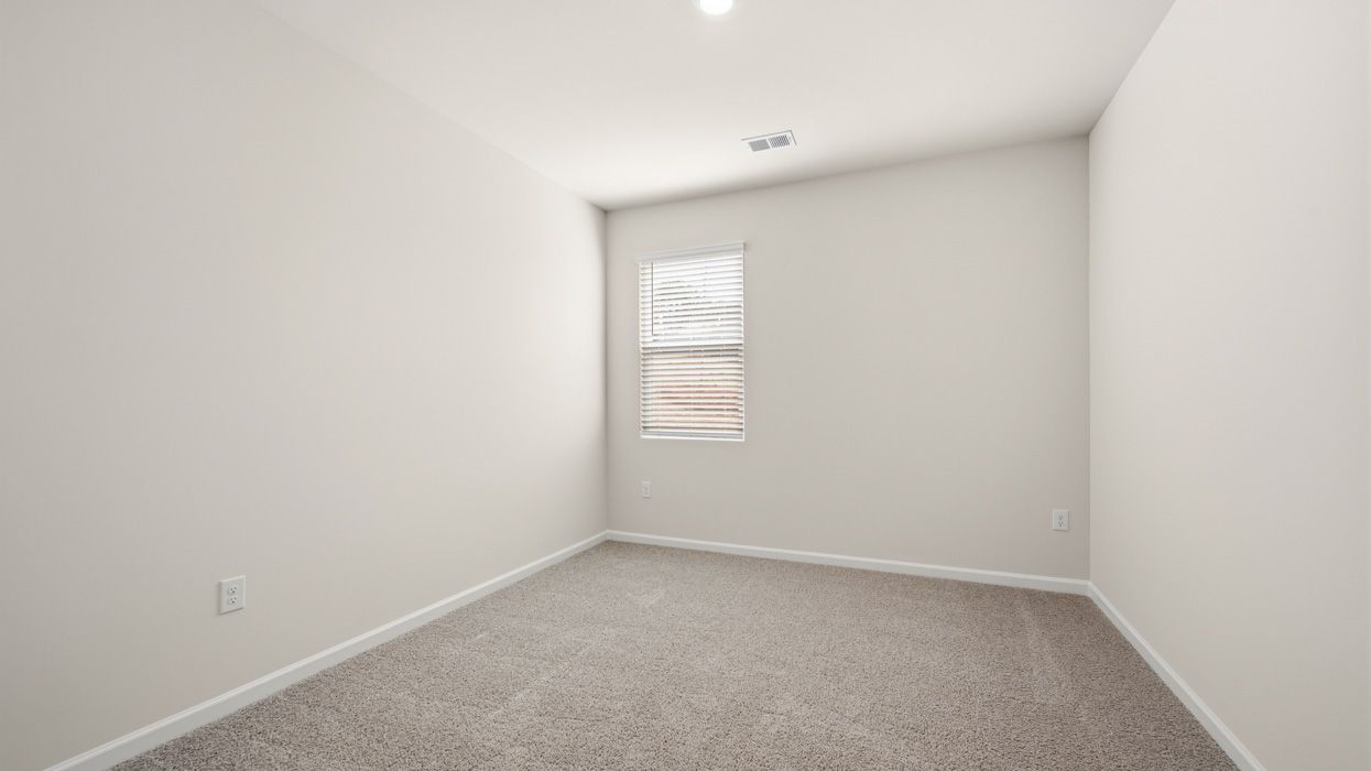 87 Weymouth Drive. Locust Grove, GA 30248